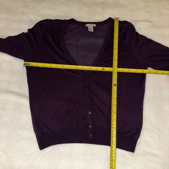 H&M Women’s Small Dark Plum Purple V Neck Elbow Length Sleeve Cardigan EUC - Picture 7 of 8
